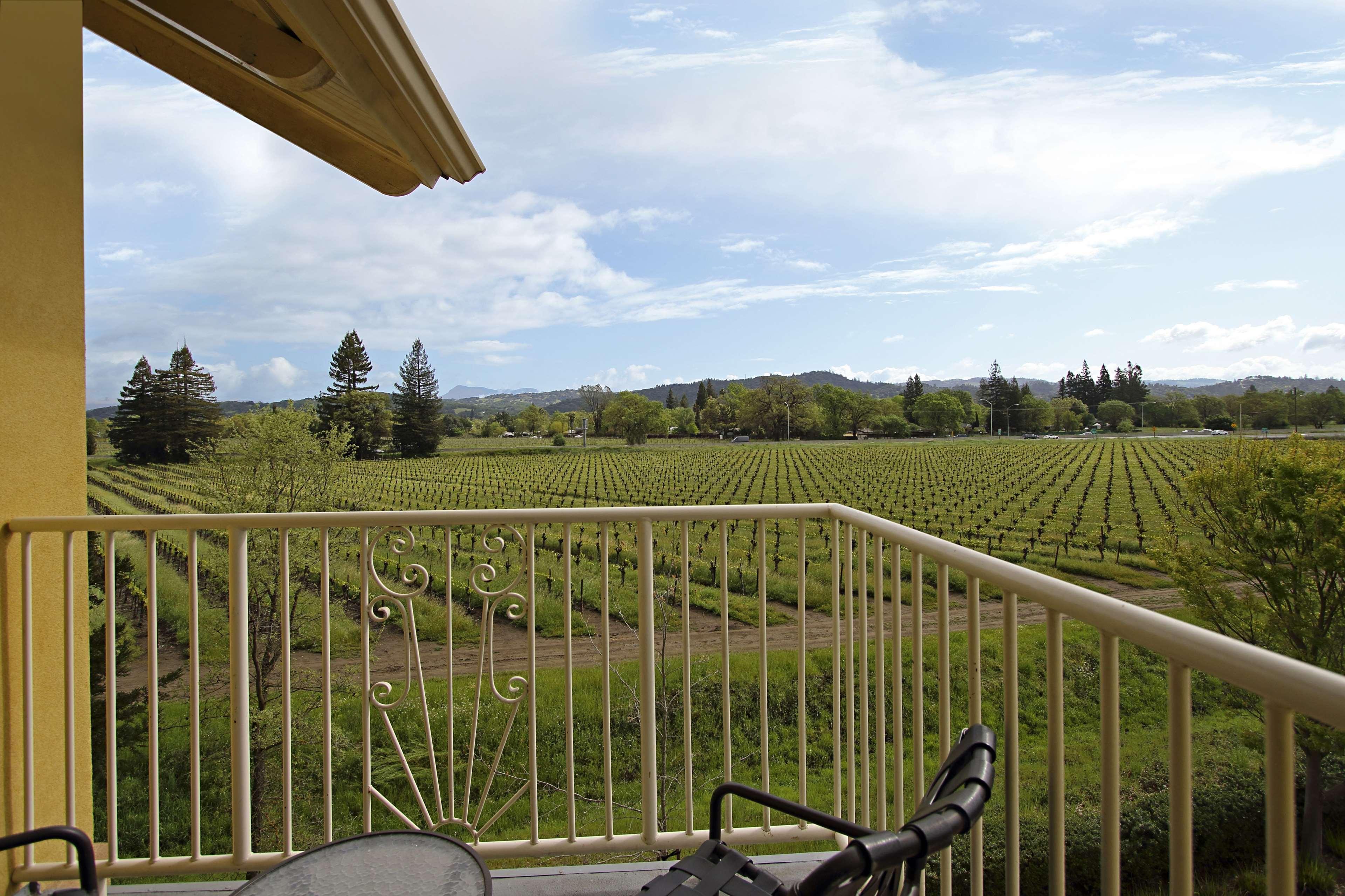 Hilton Garden Inn Sonoma County Airport Санта Роза Екстериор снимка