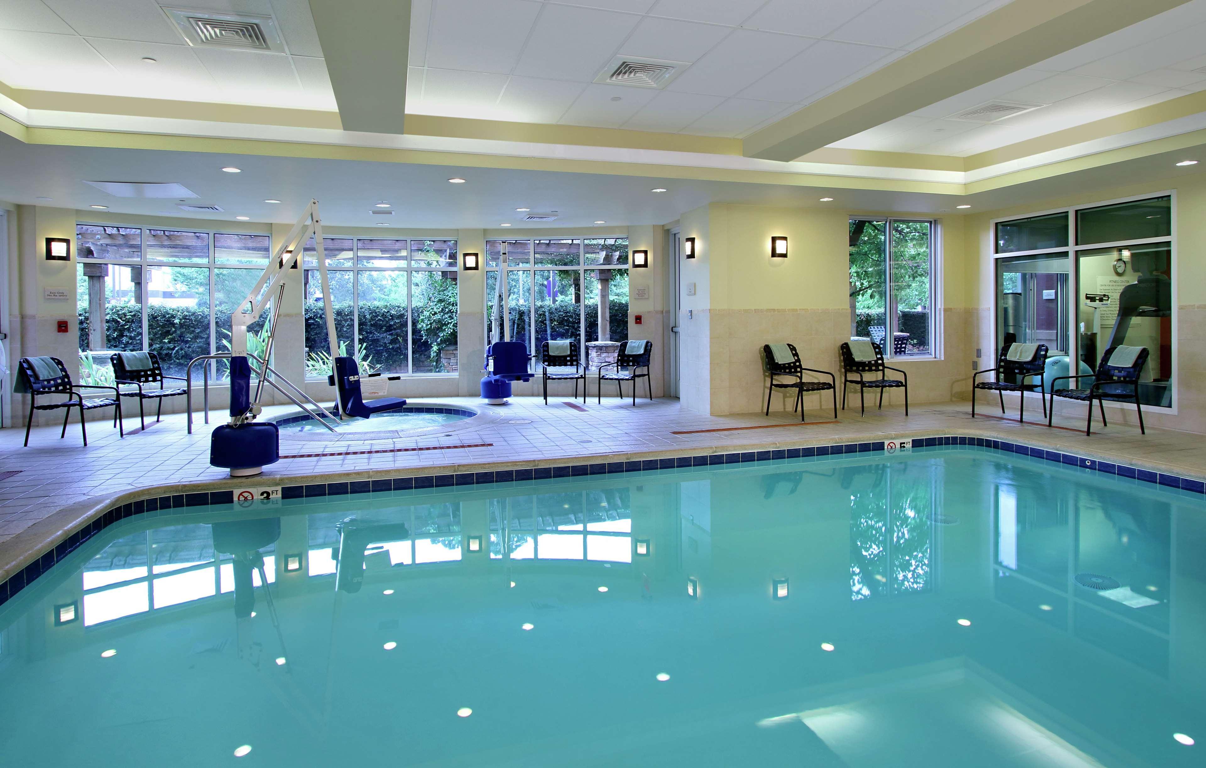 Hilton Garden Inn Sonoma County Airport Санта Роза Екстериор снимка