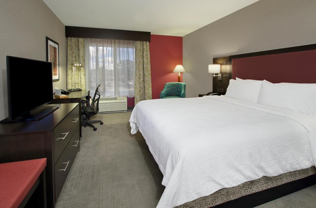 Hilton Garden Inn Sonoma County Airport Санта Роза Екстериор снимка
