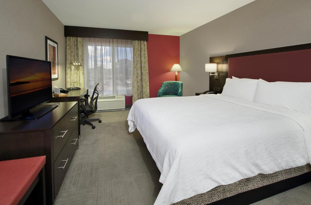 Hilton Garden Inn Sonoma County Airport Санта Роза Екстериор снимка