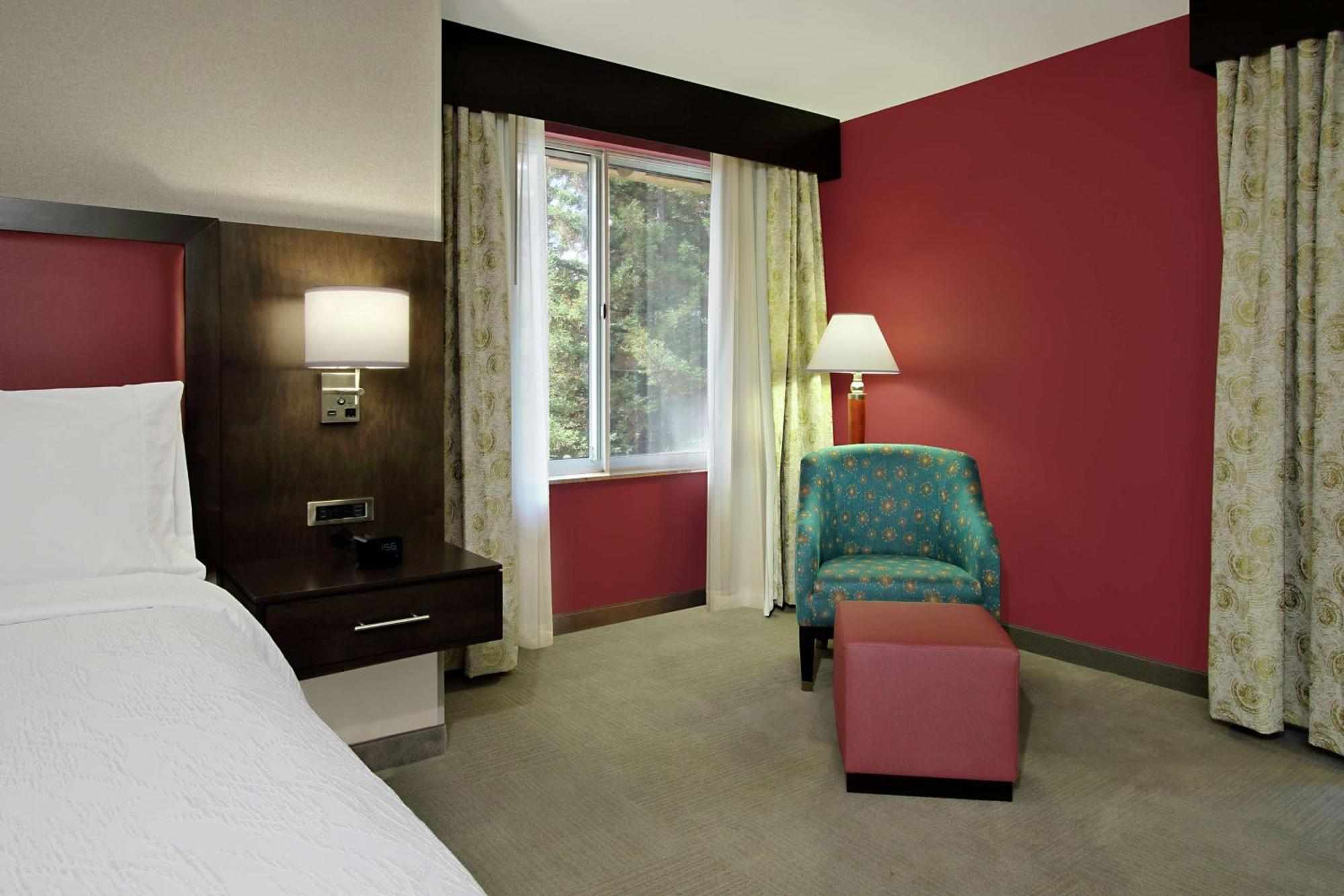 Hilton Garden Inn Sonoma County Airport Санта Роза Екстериор снимка