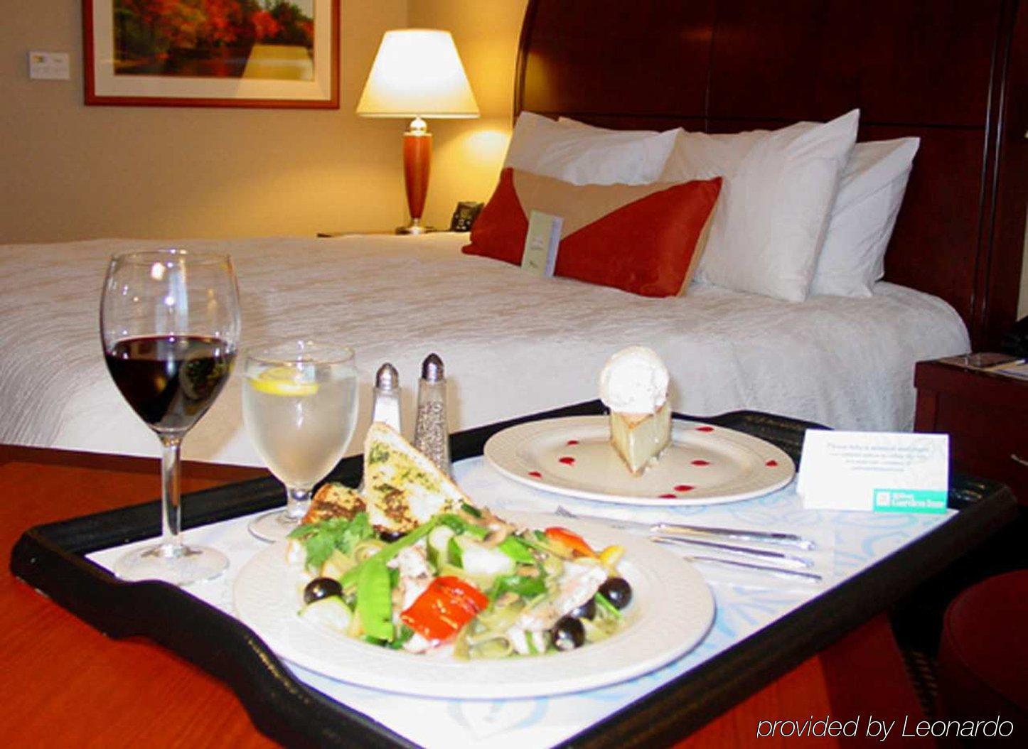 Hilton Garden Inn Sonoma County Airport Санта Роза Стая снимка